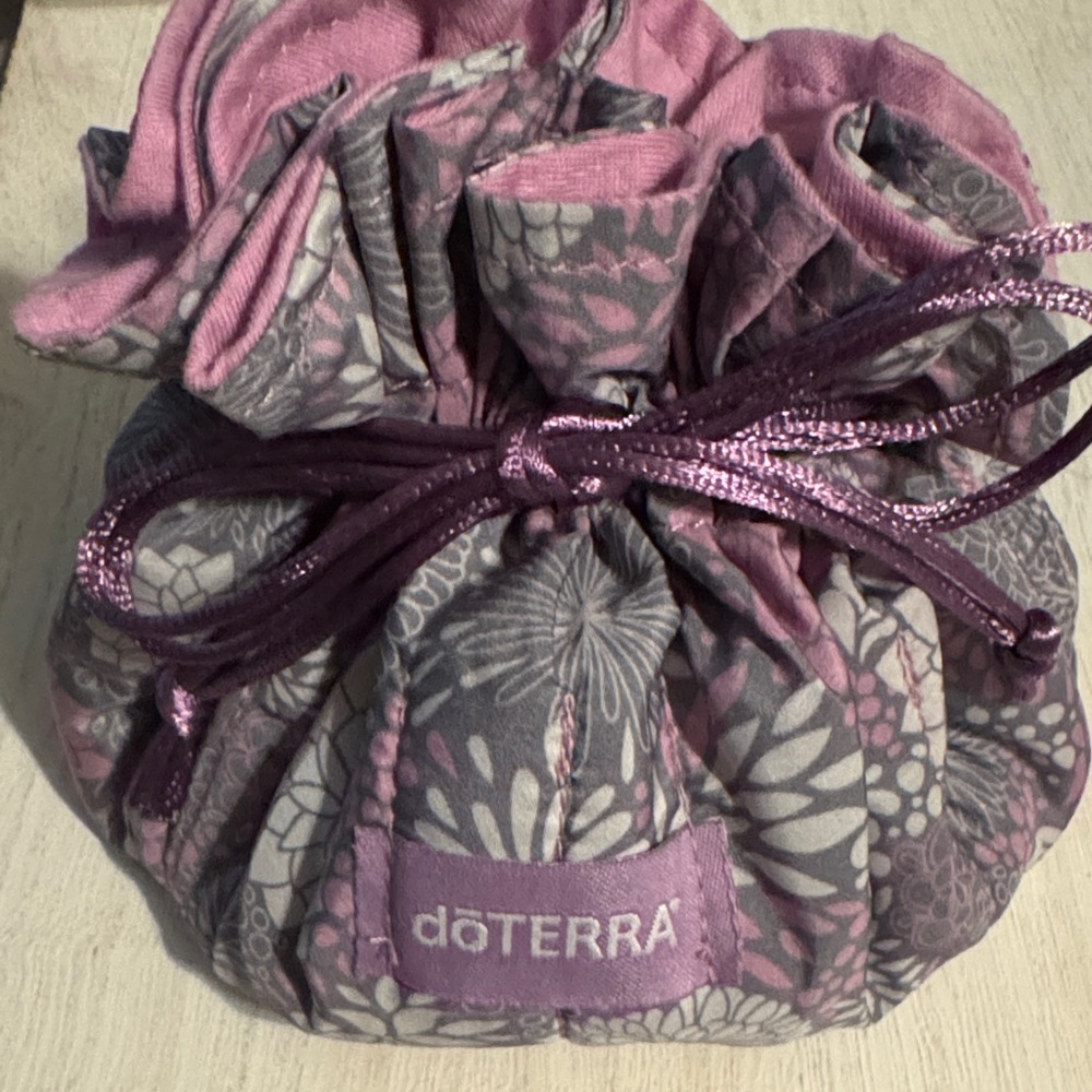 doTERRA Floral Drawstring Bag in Pink and Gray Essential Oils Aromatherapy Bag